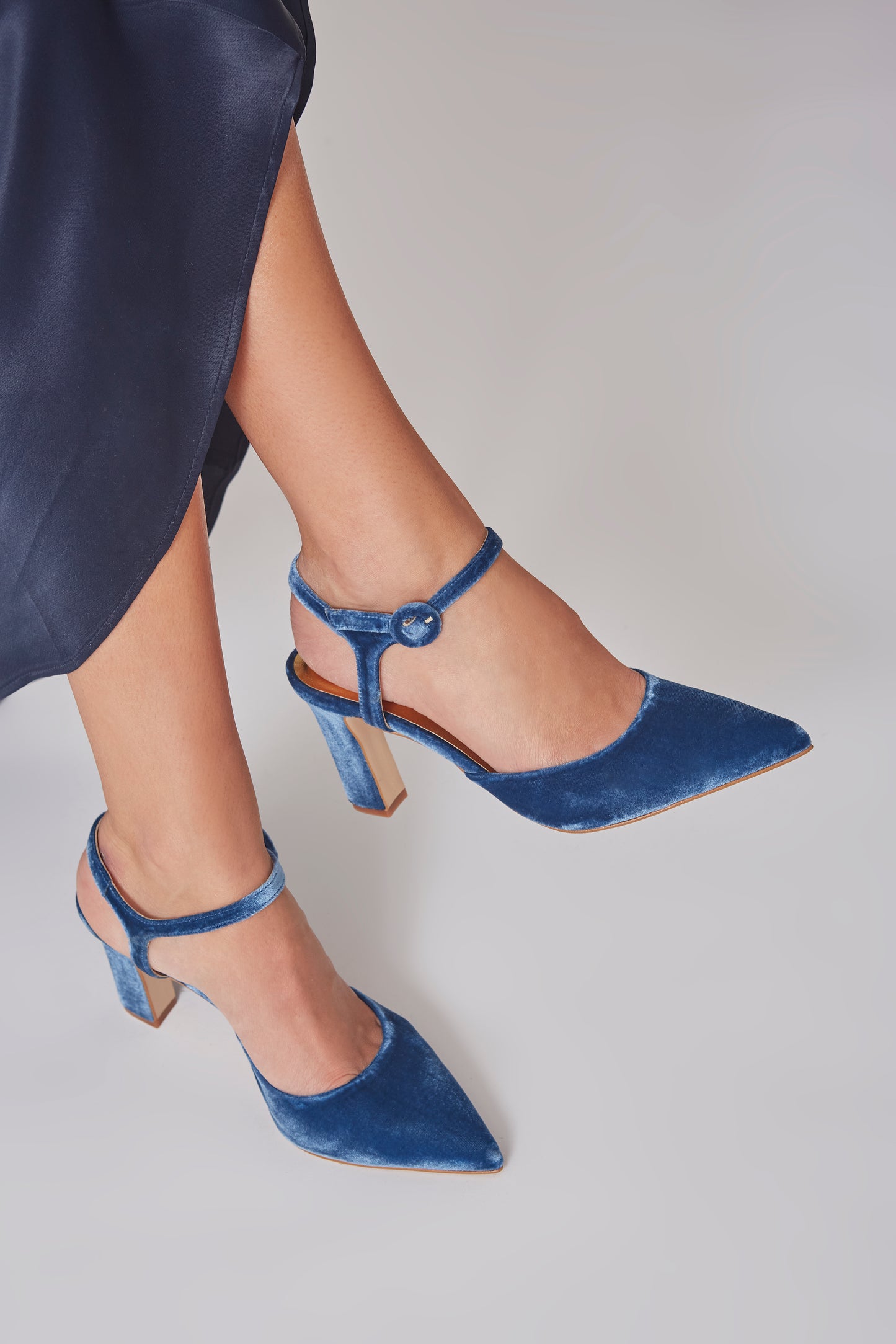 Carmen Niagara Velvet