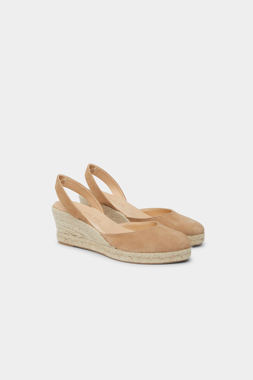 Victoria Nude Low