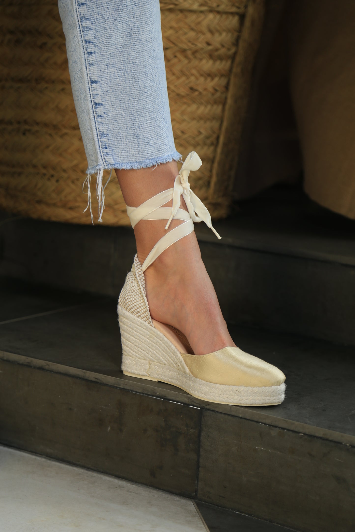 Olivia Champagne Silk