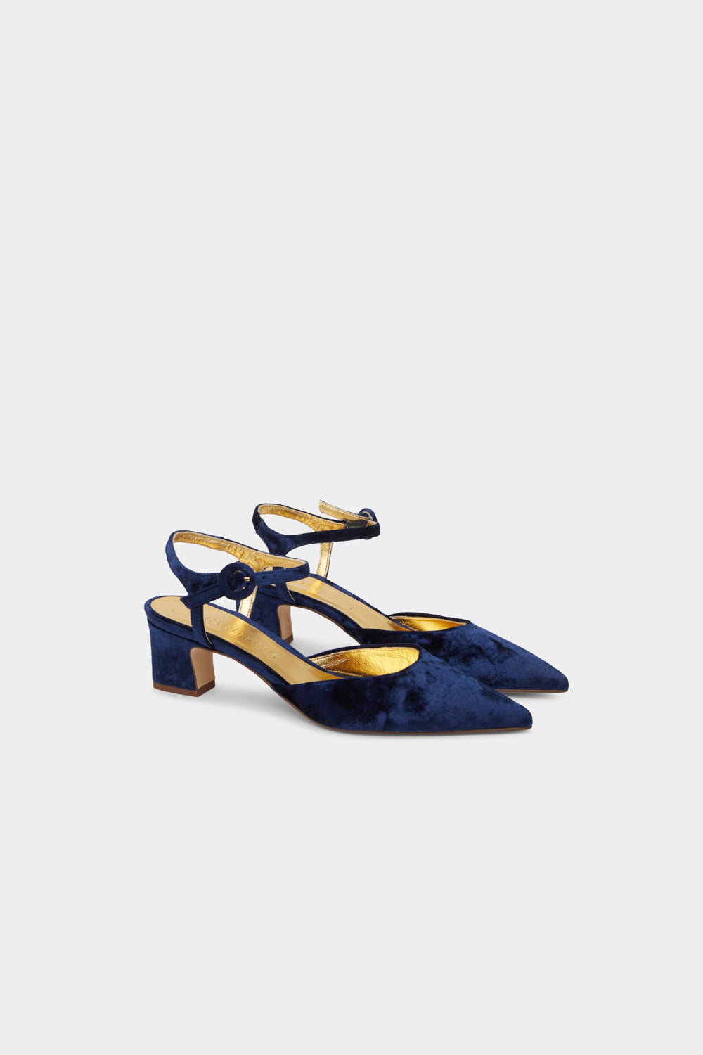 Carmen Navy Low