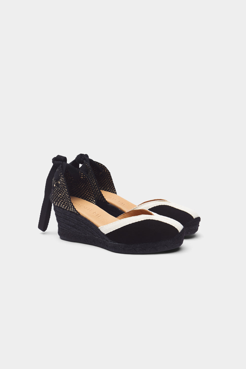 Janet Black Low