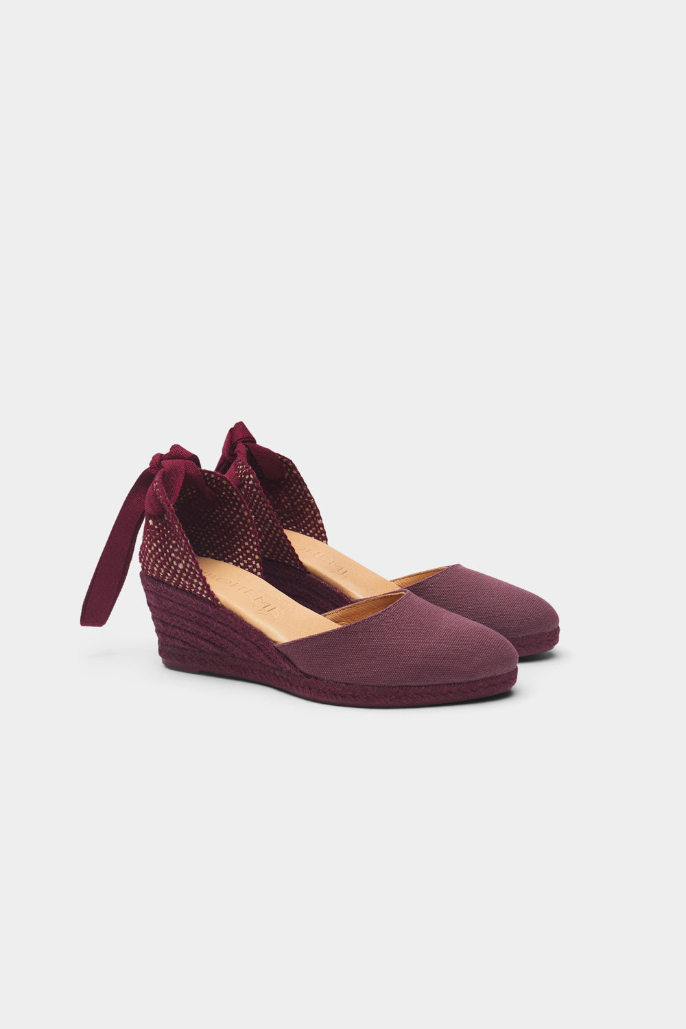 Olivia Wine Canvas Low